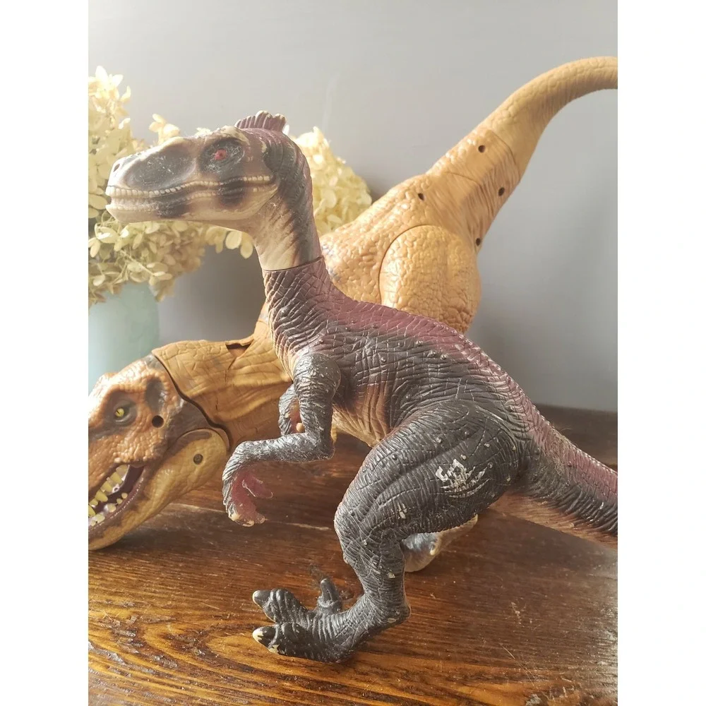 Jurassic World Stomp Strike Tyrannosaurus Rex‎ T-Rex Action Velociraptor